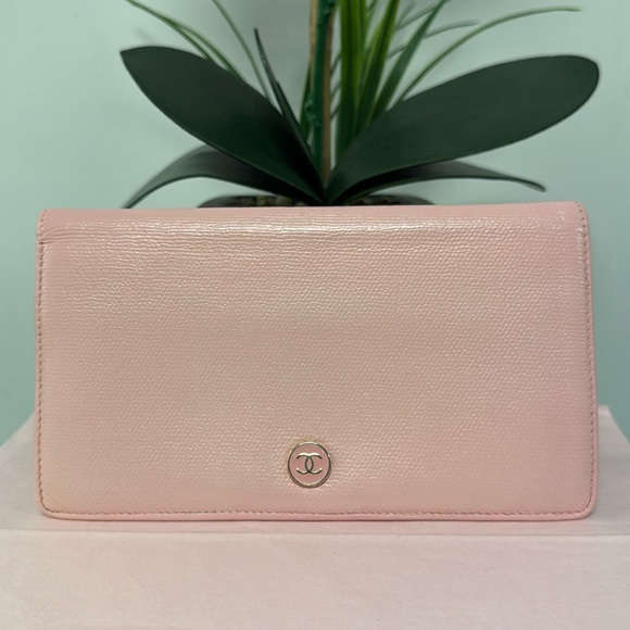 GUC! Chanel Caviar pink leather long wallet. - Picture 1 of 15